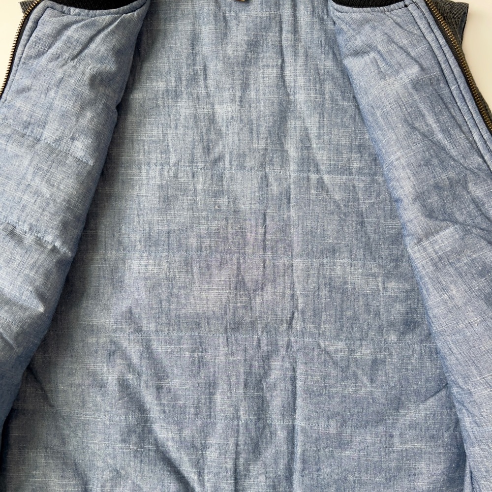 Men's Gray Wool Vest - Picture 3 of 7
